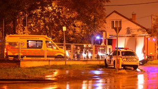 Két emeletet zuhant egy budapesti lány