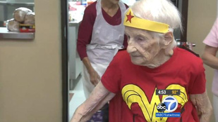Csodanőként ünnepelt egy 103 éves asszony