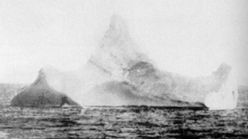 Sokat érhet a Titanicot elsüllyesztő jéghegy fotója