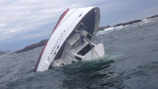 27 emberrel a fedélzetén süllyedt el egy bálnafigyelő hajó Kanadában