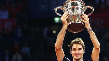 Federer legyőzte Nadalt, együtt hullámzott a közönséggel