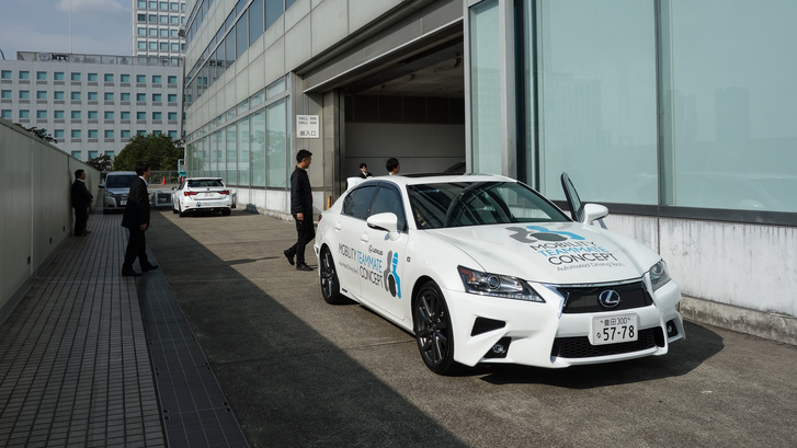 Ez már egy olyan önvezető autó, amelyik közlekedhet a tokiói forgalomban