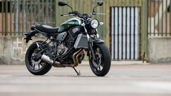 Bemutató: Yamaha XSR700 – 2015.