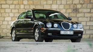 Teszt: Jaguar S-Type 3.0 V6 (1999)