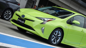 Menetpróba: Toyota Prius IV. – 2015.