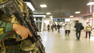 Terrorfenyegetettség miatt állt le a brüsszeli metró