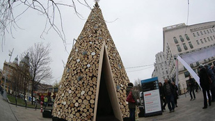 A világ legmenőbbjei között jegyzik a Hello Wood két karácsonyfáját