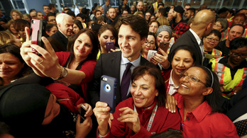 Menekültekkel pózol Kanada új liberális kormányfője
