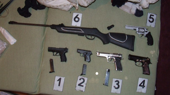 Fegyvereket és kábítószert foglaltak le Ipolyszögön