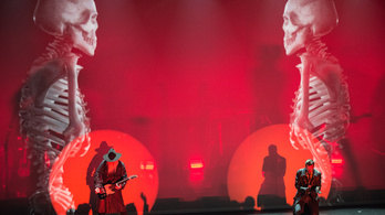 Pótolja elmaradt budapesti koncertjét az Eagles Of Death Metal