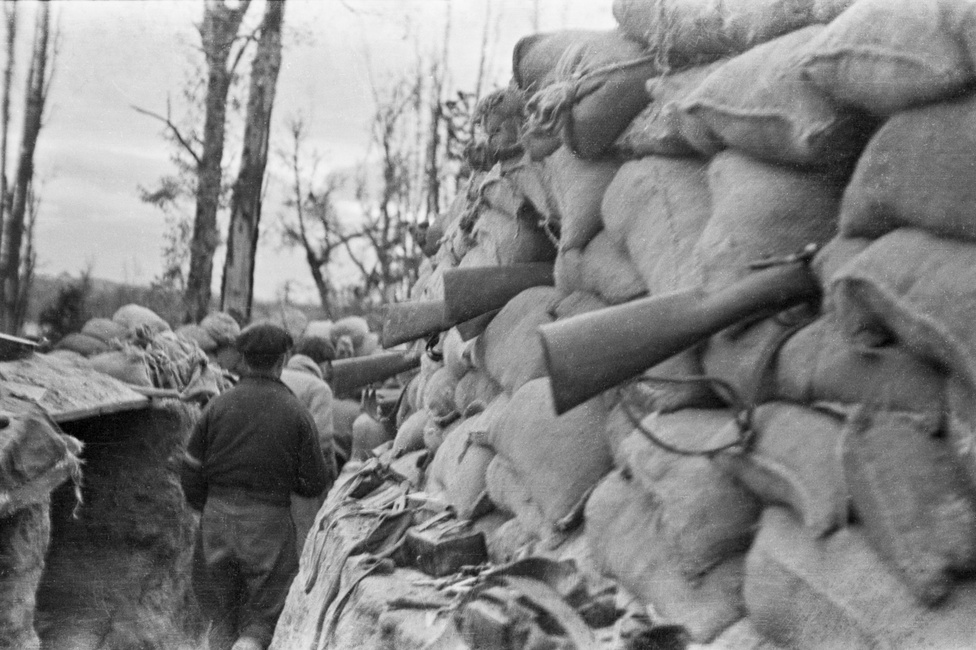 Lövészárok, Madrid mellett, 1937.