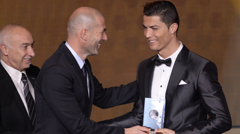 A Real-sztárok Zidane-t akarják Benítez helyére