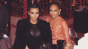 Kim Kardashian melle karácsonykor lenyomta a betlehemi csillagot