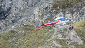 Eltévedt magyar hegymászókat mentettek helikopterrel Új-Zélandon