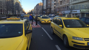 Taxisblokád: Átadták a petíciót Tarlósnak