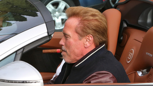 Arnold Schwarzenegger egy kétmillió dolláros Bugattival lett boldogabb
