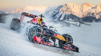 Tízmilliós bírság a Red Bullnak, hóban csapatásért