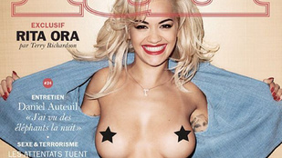 Teljes valójában láthatja Rita Ora melleit