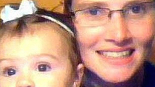Horror: kéthónapos kislánya torkát is elvágta az anya