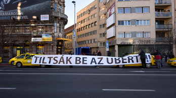Tényleg a taxisok ellen rendelték a darukat Budapestre