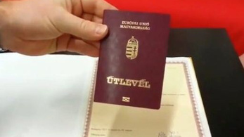 Magyar útlevelekkel csempésztek embereket Európába