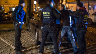 BMW-jébe próbálta betuszkolni áldozatát a budapesti késelős gyilkos