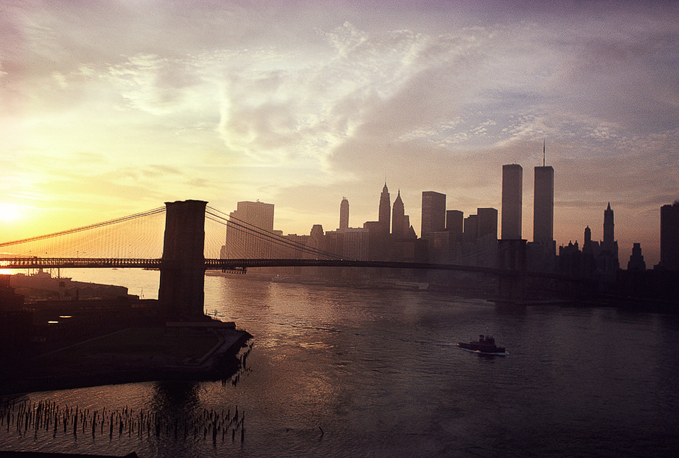 New York látképe a Manhattani híddal
