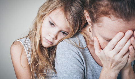 Rosszabbul tanulnak a depressziós szülők gyerekei