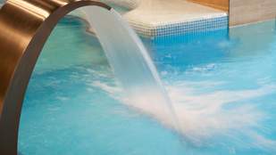 Egy zalakarosi szálloda medencéjébe fulladt egy nő