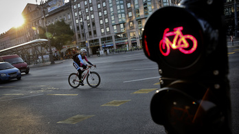 A kormány adókedvezméyekkel támogathatja a a biciklis közlekedést