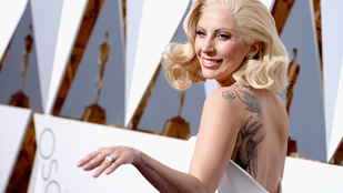 Lady Gaga a szexuális erőszakok áldozataira emlékeztető tetoválást csináltatott