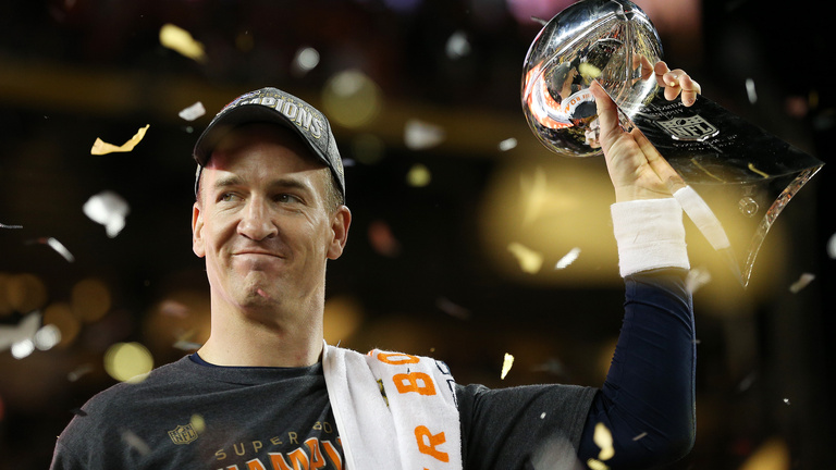 Visszavonult Peyton Manning, aki átírta az NFL-t
