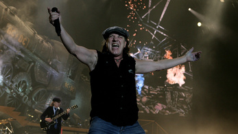 Süketül az AC/DC énekese, lefújták a turnét