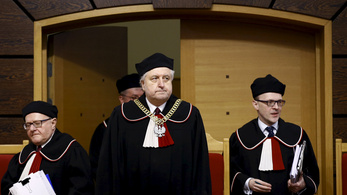 Aláássa a demokráciát a lengyel alkotmánybíróság korlátozása