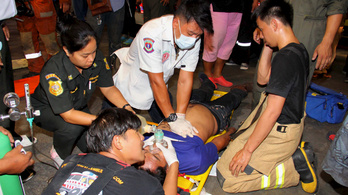 8 ember meghalt egy bangkoki bankban