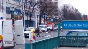 Autóhoz erősített bomba robbant Berlin belvárosában, a vezető meghalt