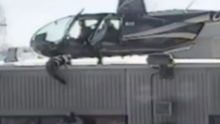 Videó örökítette meg a helikopterrel szökő rabok bénázását