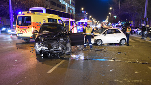 Két baleset is történt szombat este a XIII. kerületben