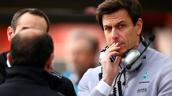 F1: pikírtkedik, józan észre szólít a Merci-főnök