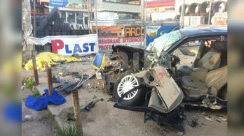 Buszmegállóba rohant egy autó Romániában: 5 halott