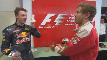 Vettel kiakadt Kvjatra: Úgy érkeztél, mint egy torpedó!