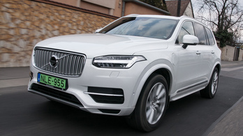 Volvo XC90 T8 Plug-in – 2016.