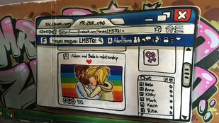 Lett egy merész csókolózós graffiti Egerben