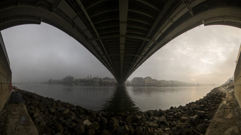 Budapestet lerohanta a vihar