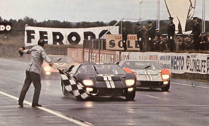 1966-os Le Mans-i befutó. Ford 1., 2., 3.