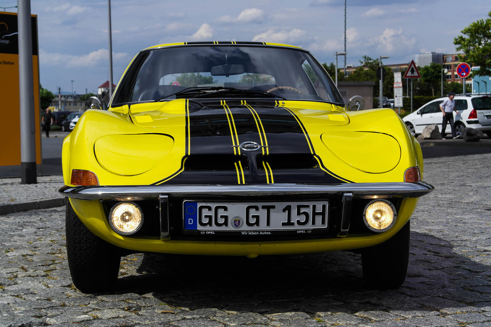 És íme a valódi Opel GT, amelyet 1968 és 1973 között készült