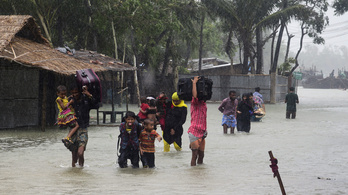 Pusztító ciklon söpört végig Bangladesen