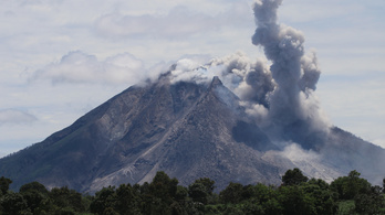 Kitört a Sinabung-vulkán, heten meghaltak