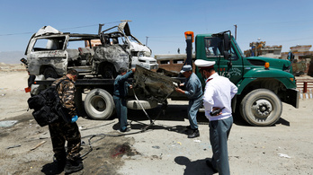 Öngyilkos merénylő robbantott Kabulban, tíz halott