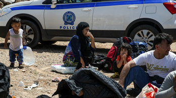 Krétánál több száz menekülttel süllyedt el egy hajó